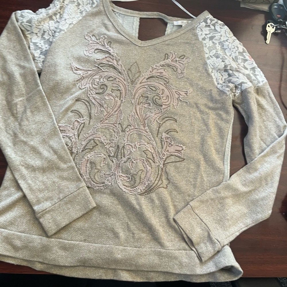 Open back miss me sweater!💋🥰